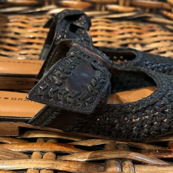 Lucky Brand Women's Grenaldie Mule in size 6. Never worn! - Picture 2 of 15